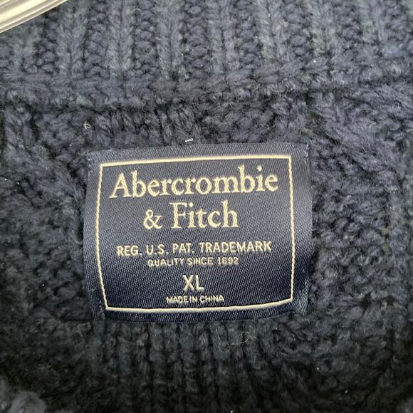 Abercrombie Navy Blue Merino Wool Blend Cable Knit Sweater Sz XL - Picture 3 of 7